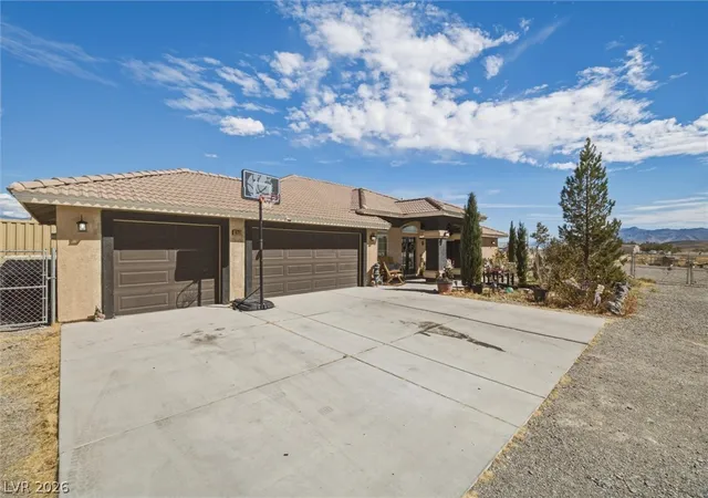 Photo 3 of Single family home for sale at 671 S Warren St, Pahrump, NV 89048 | MLS# 2816208 | Listing updated on 2026-09-09