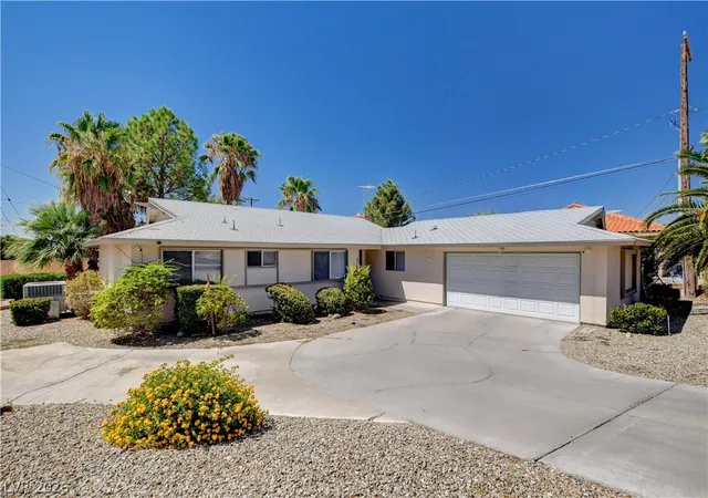 Photo 1 of Single family home for sale at 215 Wyoming St, Boulder City, NV 89005 | MLS# 2816253 | Listing updated on 2026-09-05