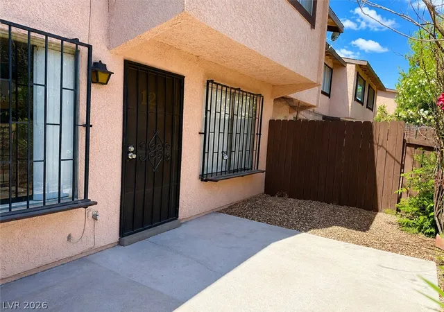 Townhouse for sale at 4338 Caliente St #12, Las Vegas, NV 89119 | MLS# 2816355