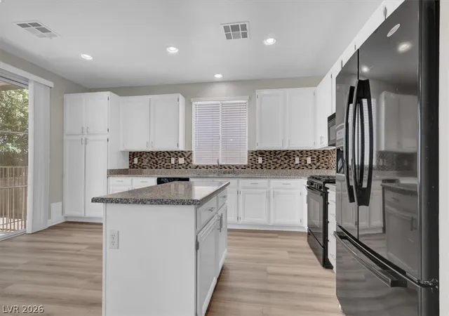 Photo 3 of Single family home for sale at 3040 Carbondale St, Las Vegas, NV 89135 | MLS# 2816271 | Listing updated on 2026-09-17