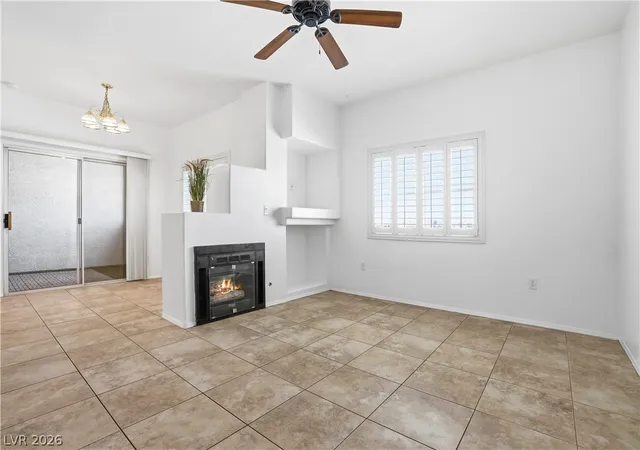 Listing Photo 2 - Condo for sale in building located at 8501 W University Ave, Las Vegas, NV 89147 - Unit #2089