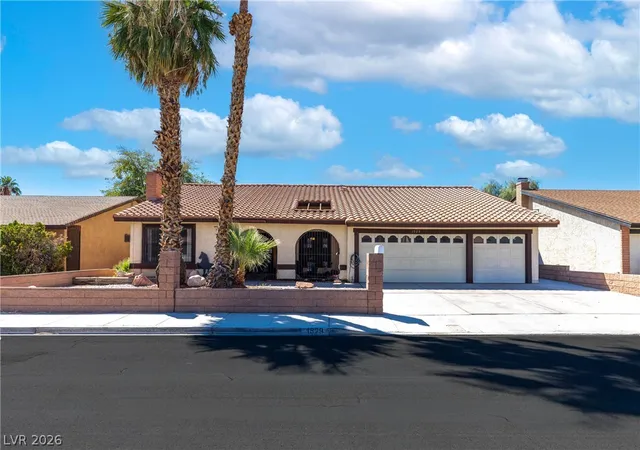 Single family home for sale at 1929 Rockledge Dr, Las Vegas, NV 89119 | MLS# 2816506
