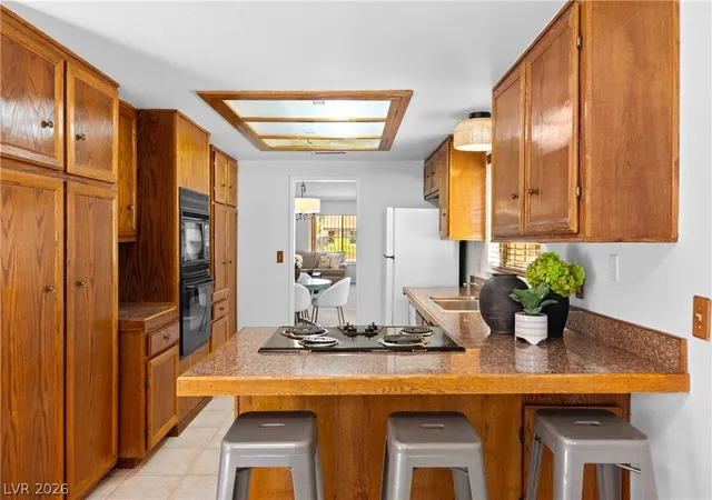 Photo 4 of Single family home for sale at 1929 Rockledge Dr, Las Vegas, NV 89119 | MLS# 2816506 | Listing updated on 2026-09-08