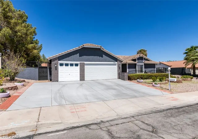 Photo 2 of Single family home for sale at 3222 E Oquendo Rd, Las Vegas, NV 89120 | MLS# 2813556 | Listing updated on 2026-09-09