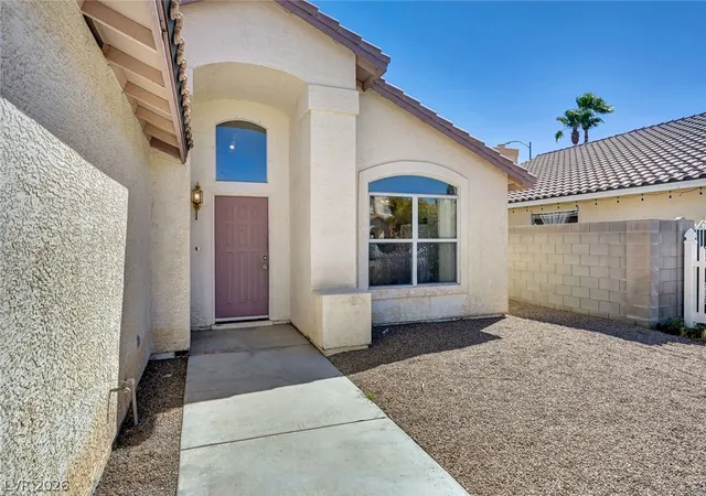 Photo 2 of Sale Pending at 4321 Roaming Breeze Rd, North Las Vegas, NV 89031 | MLS# 2812705 | Listing updated on 2026-10-02