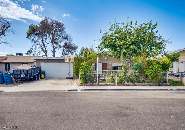 Photo 2 of Single family home for sale at 5305 Camden Ave, Las Vegas, NV 89122 | MLS# 2816662 | Listing updated on 2026-09-17