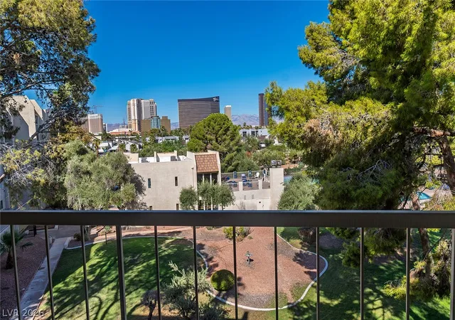 Listing Photo 5 - Condo for sale in building located at 750 S Royal Crest Cir, Las Vegas, NV 89169 - Unit #342