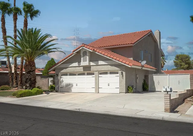 Photo 3 of Single family home for sale at 8420 Eddy Stone Ave, Las Vegas, NV 89117 | MLS# 2814398 | Listing updated on 2026-09-10