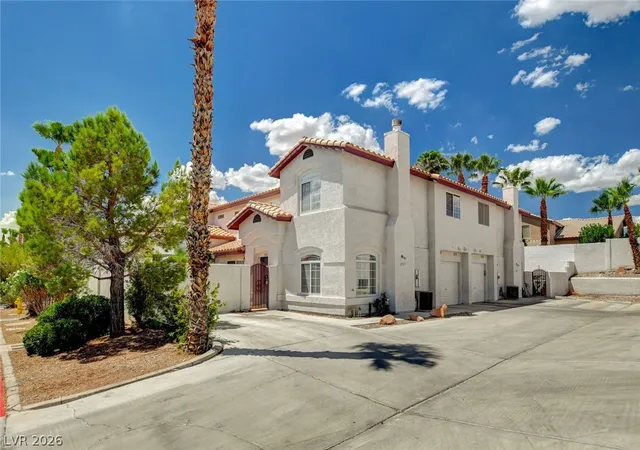 Townhouse for sale at 3923 Starfield Ln, Las Vegas, NV 89147 | MLS# 2816648