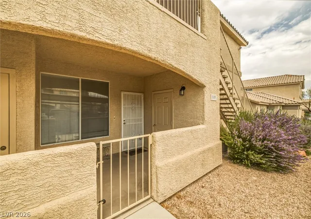 Listing Photo 4 - Condo for sale in building located at 1401 N Michael Wy, Las Vegas, NV 89108 - Unit #139
