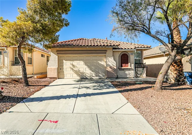 Photo 1 of Sale Pending at 8468 Regal Hills Ct, Las Vegas, NV 89117 | MLS# 2816867 | Listing updated on 2026-09-11