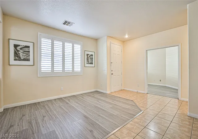 Photo 2 of Sale Pending at 8468 Regal Hills Ct, Las Vegas, NV 89117 | MLS# 2816867 | Listing updated on 2026-09-11