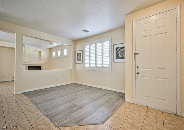 Photo 3 of Sale Pending at 8468 Regal Hills Ct, Las Vegas, NV 89117 | MLS# 2816867 | Listing updated on 2026-09-11