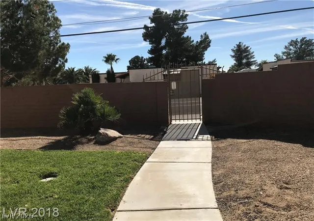 Photo 3 of Townhouse for sale at 5070 Tara Ave #115, Las Vegas, NV 89146 | MLS# 2816017 | Listing updated on 2026-09-11