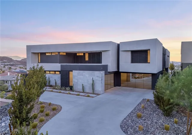 Photo 3 of Mansion for sale at 805 Dragons Eye Dr, Henderson, NV 89012 | MLS# 2811140 | Listing updated on 2026-09-09