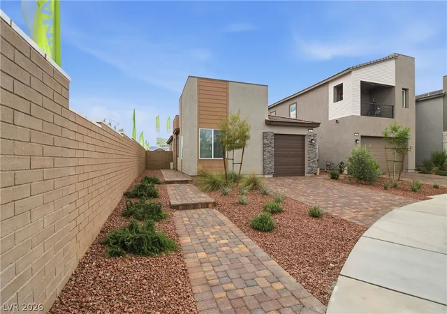 Photo 3 of Single family home for sale at 101 Cameron Chase Ave, Henderson, NV 89011 | MLS# 2817140 | Listing updated on 2026-09-10