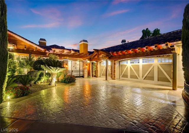 Photo 4 of Sale Pending at 1364 Opal Valley St, Henderson, NV 89052 | MLS# 2816330 | Listing updated on 2026-09-23