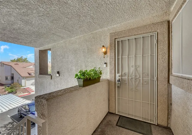 Listing Photo 2 - Condo for sale in building located at 855 N Stephanie St, Henderson, NV 89014 - Unit #2726