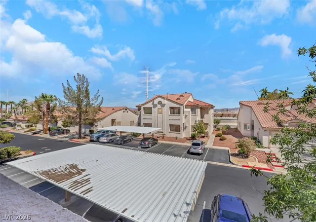 Listing Photo 3 - Condo for sale in building located at 855 N Stephanie St, Henderson, NV 89014 - Unit #2726