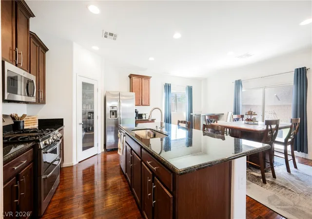 Photo 4 of Single family home for sale at 5611 Belgrano Vista Dr, Las Vegas, NV 89118 | MLS# 2815754 | Listing updated on 2026-10-02