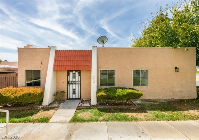 Photo 2 of Townhouse for sale at 3638 Villa Knls E Dr, Las Vegas, NV 89120 | MLS# 2816910 | Listing updated on 2026-09-09