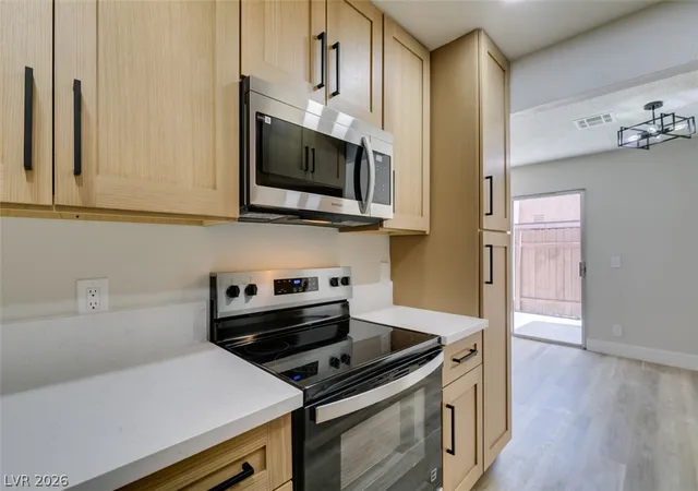 Photo 3 of Townhouse for sale at 3638 Villa Knls E Dr, Las Vegas, NV 89120 | MLS# 2816910 | Listing updated on 2026-09-09