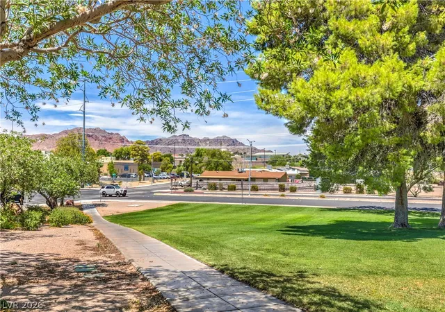 Listing Photo 2 - Condo for sale in building located at 700 Capri Dr, Boulder, NV 89005 - Unit #29B