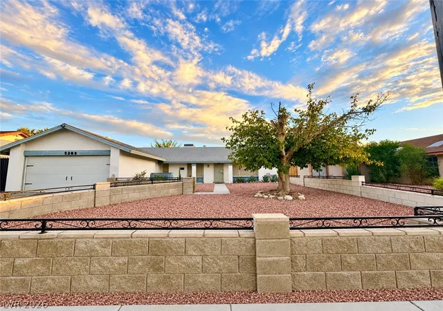 Photo 2 of Single family home for sale at 5368 Regal Ave, Las Vegas, NV 89146 | MLS# 2816699 | Listing updated on 2026-09-11