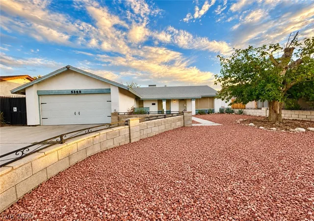 Photo 3 of Single family home for sale at 5368 Regal Ave, Las Vegas, NV 89146 | MLS# 2816699 | Listing updated on 2026-09-11
