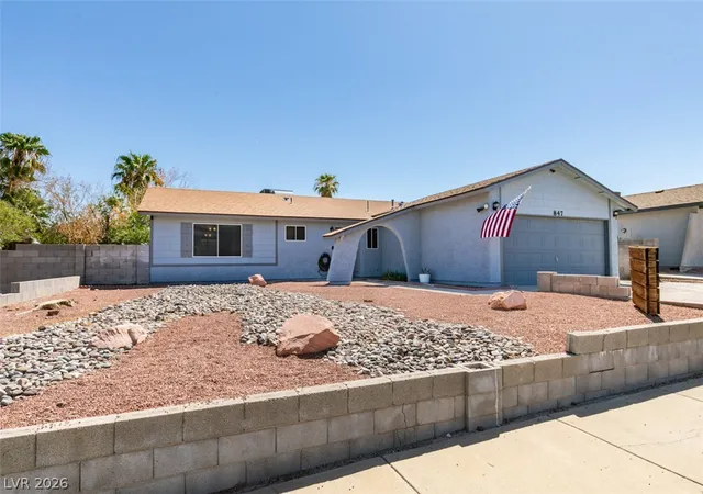 Photo 2 of Single family home for sale at 847 Shoreview Dr, Henderson, NV 89002 | MLS# 2817395 | Listing updated on 2026-09-10