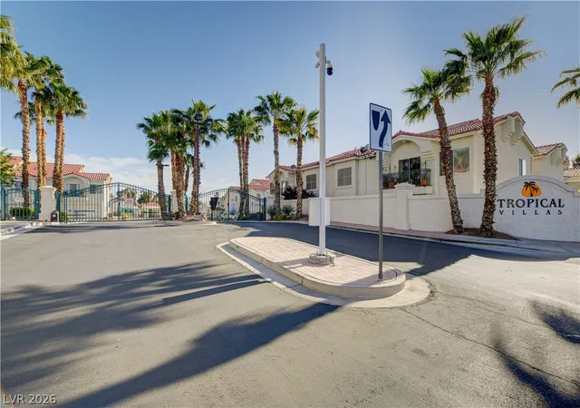 Listing Photo 2 - Condo for sale in building located at 6201 E Lake Mead Blvd, Las Vegas, NV 89156 - Unit #168