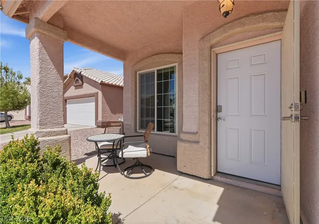 Photo 3 of Single family home for sale at 1608 Knoll Hts Ct, North Las Vegas, NV 89032 | MLS# 2817428 | Listing updated on 2026-09-10
