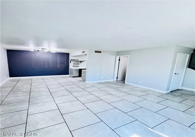 Photo 3 of Townhouse for sale at 3671 Villa Knls E Dr, Las Vegas, NV 89120 | MLS# 2816896 | Listing updated on 2026-09-10