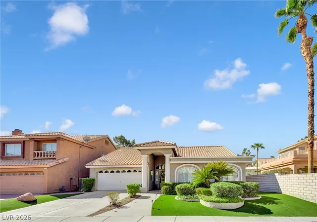 Photo 3 of Single family home for sale at 2459 Antler Point Dr, Henderson, NV 89074 | MLS# 2816847 | Listing updated on 2026-09-29