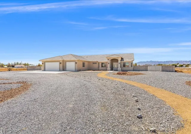 Photo 3 of Single family home for sale at 1731 W Huckleberry St, Pahrump, NV 89048 | MLS# 2817305 | Listing updated on 2026-09-30
