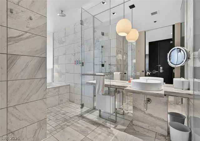 Photo 4 of Condo for sale at 4381 W Flamingo Rd #2007, Las Vegas, NV 89103 | MLS# 2816952 | Listing updated on 2026-09-11