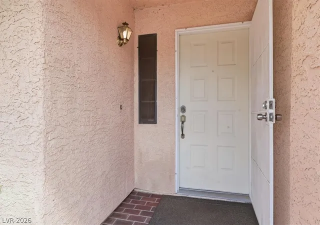 Photo 2 of Sale Pending at 3208 Ivory Coast Dr, Las Vegas, NV 89117 | MLS# 2816991 | Listing updated on 2026-09-29
