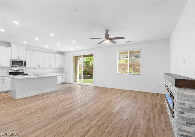 Photo 4 of Single family home for sale at 820 Aurelie Ridge St, Henderson, NV 89011 | MLS# 2817626 | Listing updated on 2026-09-10