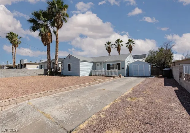 Photo 3 of Single family home for sale at 111 Ivy St, Henderson, NV 89015 | MLS# 2817718 | Listing updated on 2026-09-11