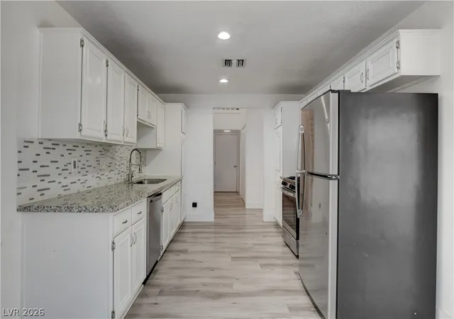 Photo 4 of Townhouse for sale at 4049 Chalfont Ct, Las Vegas, NV 89121 | MLS# 2817669 | Listing updated on 2026-09-11