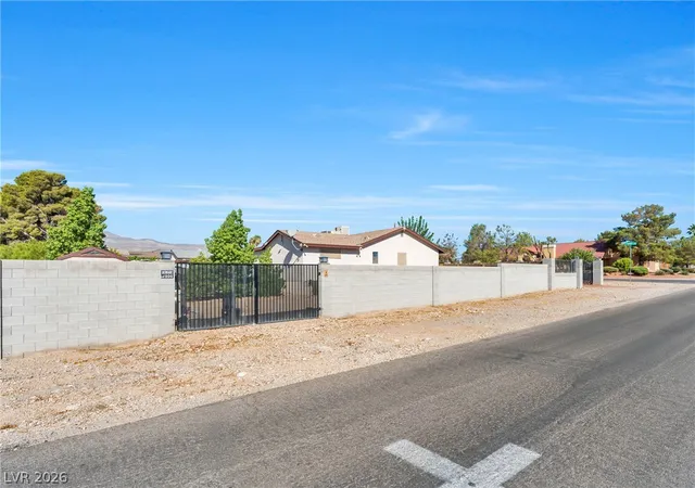 Photo 1 of Single family home for sale at 9015 W Hammer Ln, Las Vegas, NV 89149 | MLS# 2816976 | Listing updated on 2026-09-11