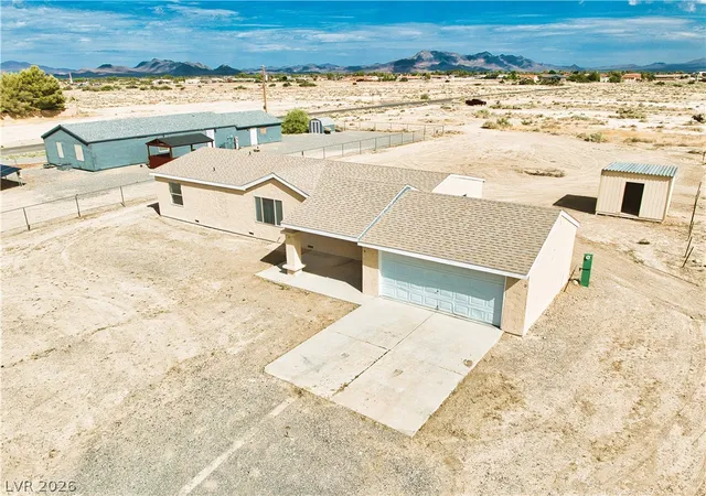 Photo 3 of Manufactured home for sale at 420 E Hickory St, Pahrump, NV 89048 | MLS# 2813874 | Listing updated on 2026-09-11