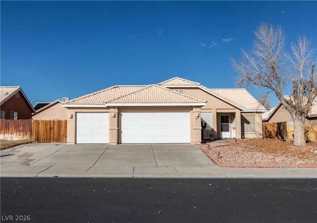 Photo 2 of Single family home for sale at 401 Honeysuckle Ln, Mesquite, NV 89027 | MLS# 2817856 | Listing updated on 2026-09-11