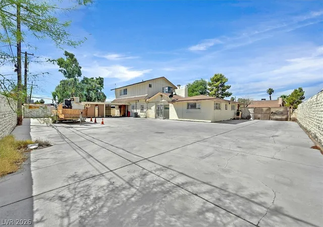 Photo 2 of Single family home for sale at 325 Vandalia St, Las Vegas, NV 89106 | MLS# 2816858 | Listing updated on 2026-09-11