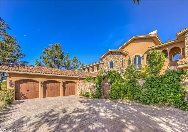 Photo 2 of Mansion for sale at 16 Anthem Pointe Ct, Henderson, NV 89052 | MLS# 2817863 | Listing updated on 2026-09-11