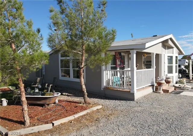 Photo 3 of Manufactured home for sale at 1661 Bridger St, Pahrump, NV 89048 | MLS# 2817634 | Listing updated on 2026-09-11
