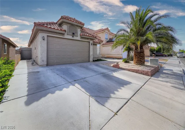 Single family home for sale at 6326 Mount Rainier Ave, Las Vegas, NV 89156 | MLS# 2817929