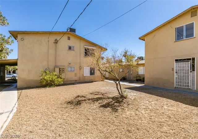 Listing Photo 5 - Condo for sale in building located at 3811 Daisy St, Las Vegas, NV 89119 - Unit #35