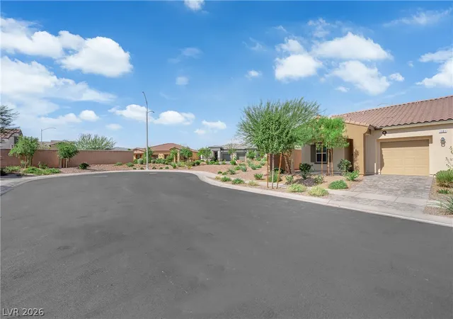 Photo 3 of Townhouse for sale at 1181 Desert Lark St, Henderson, NV 89011 | MLS# 2817957 | Listing updated on 2026-09-11