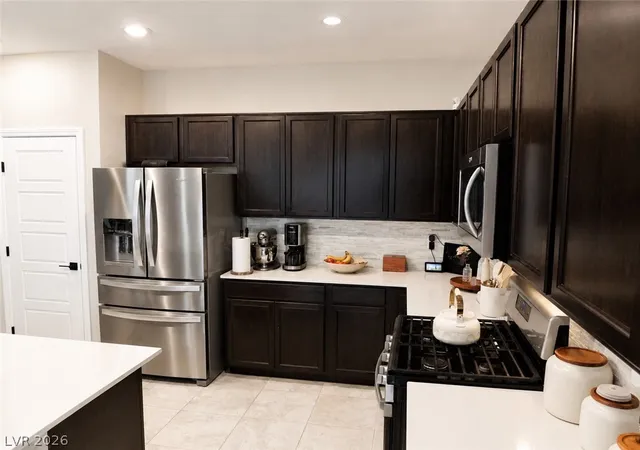 Photo 4 of Single family home for sale at 6968 Wildhorse Crk St, North Las Vegas, NV 89086 | MLS# 2818001 | Listing updated on 2026-09-11